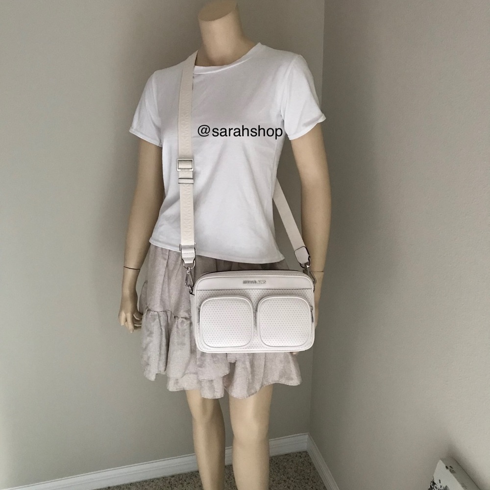 🌼Michael Kors Purse - Picture 7 of 13